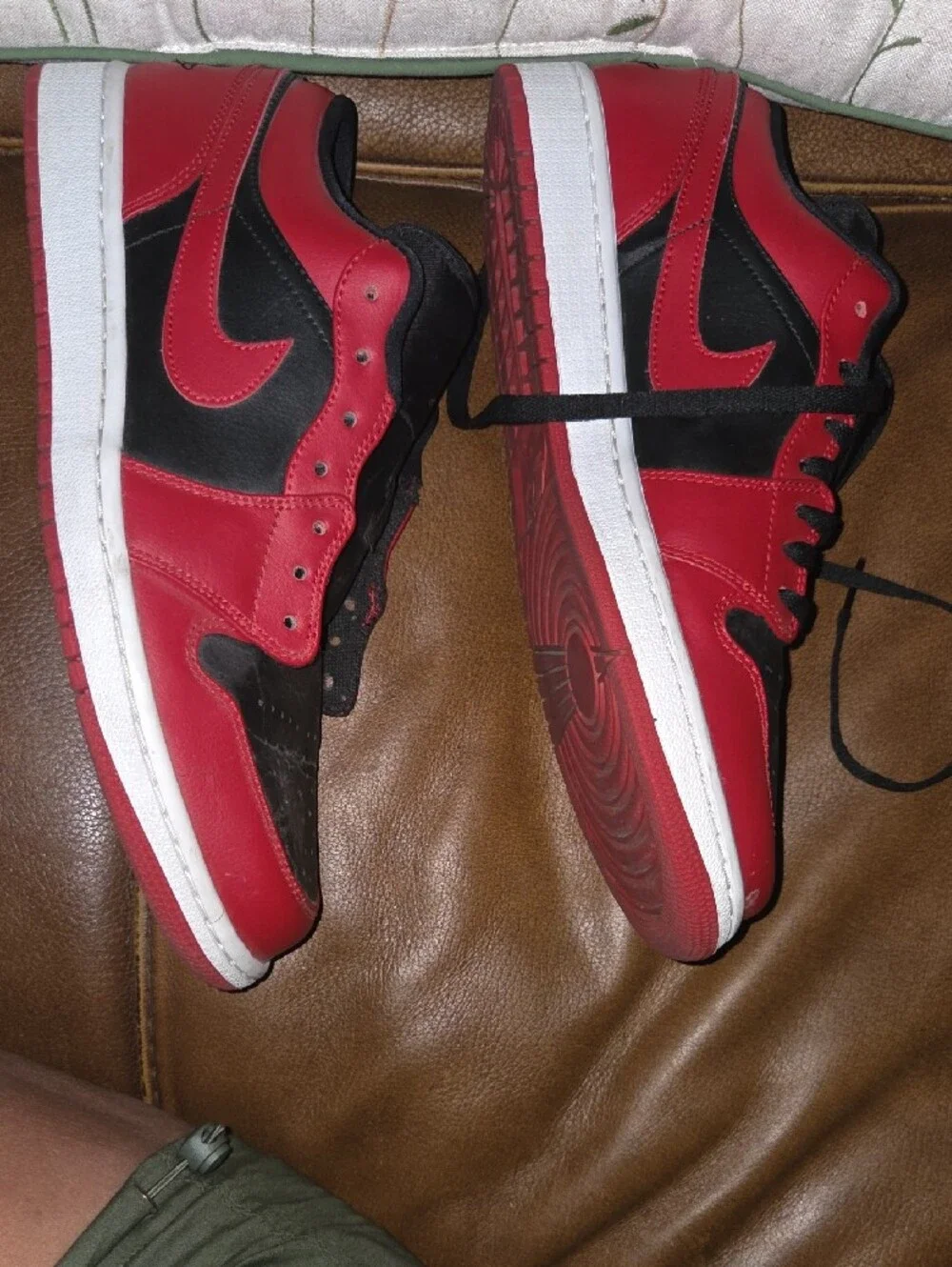 Jordan Men's Red and Black Low-Top Sneakers